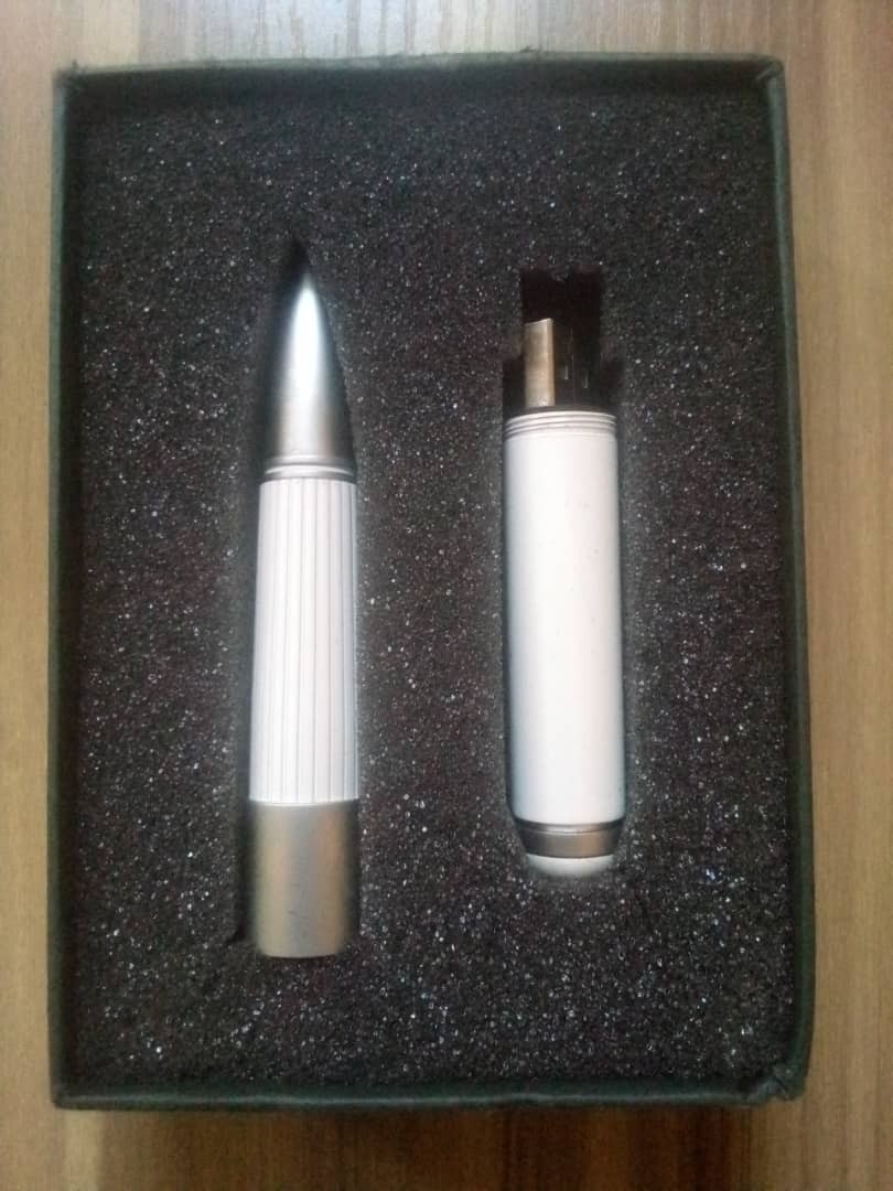 USB Flash Drive Pen – 8GB to 128GB Storage, USB 2.0/3.0, Retractable Design, Plug & Play
